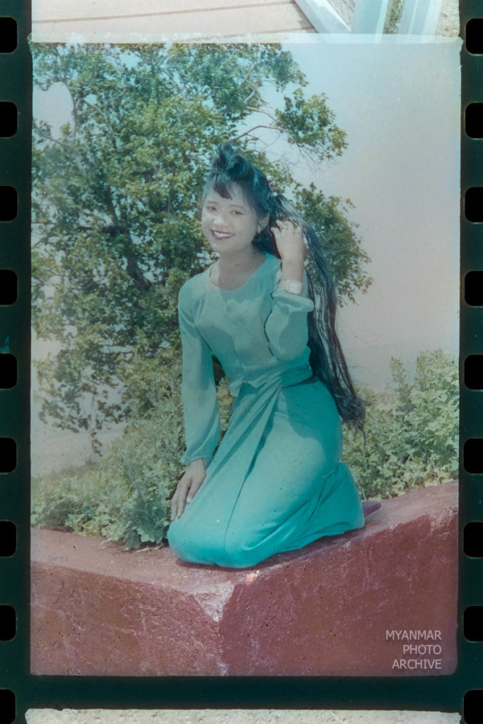 1990s, 1991, U Aung San, portraits, poses, shan state, taunggyi, village studio, တောင်ကြီး, ရှမ်းပြည်နယ်